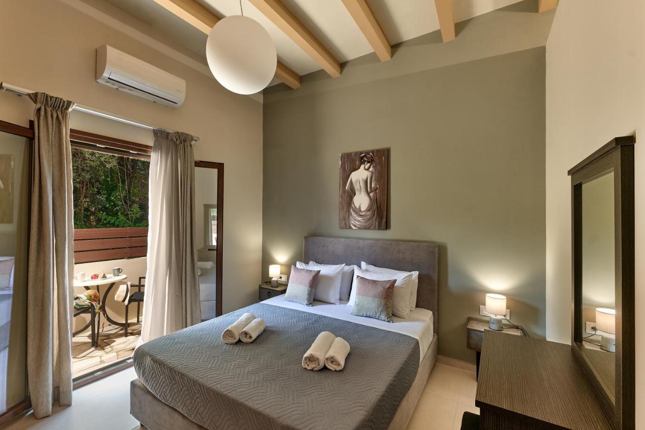2 Bedroom Villa With Heated Swimming Pool-Spa Whirlpool-Bbq! Melidhonion  ภายนอก รูปภาพ